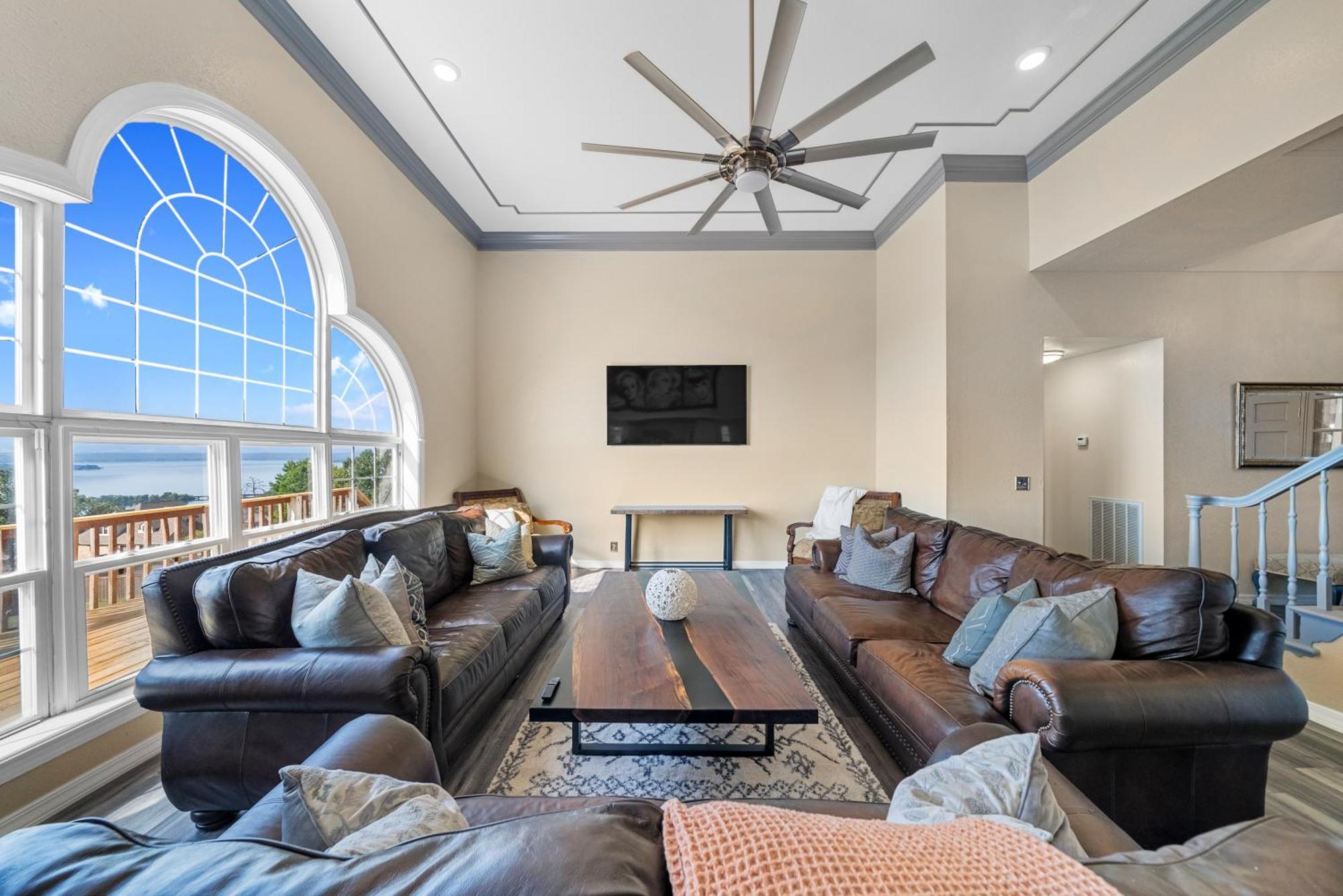 Adelines Lake View Elegant Home In Gated Community Sleeps 15 Russellville Eksteriør billede