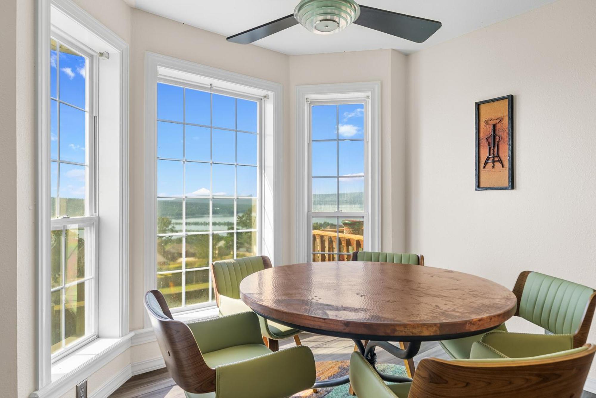 Adelines Lake View Elegant Home In Gated Community Sleeps 15 Russellville Eksteriør billede